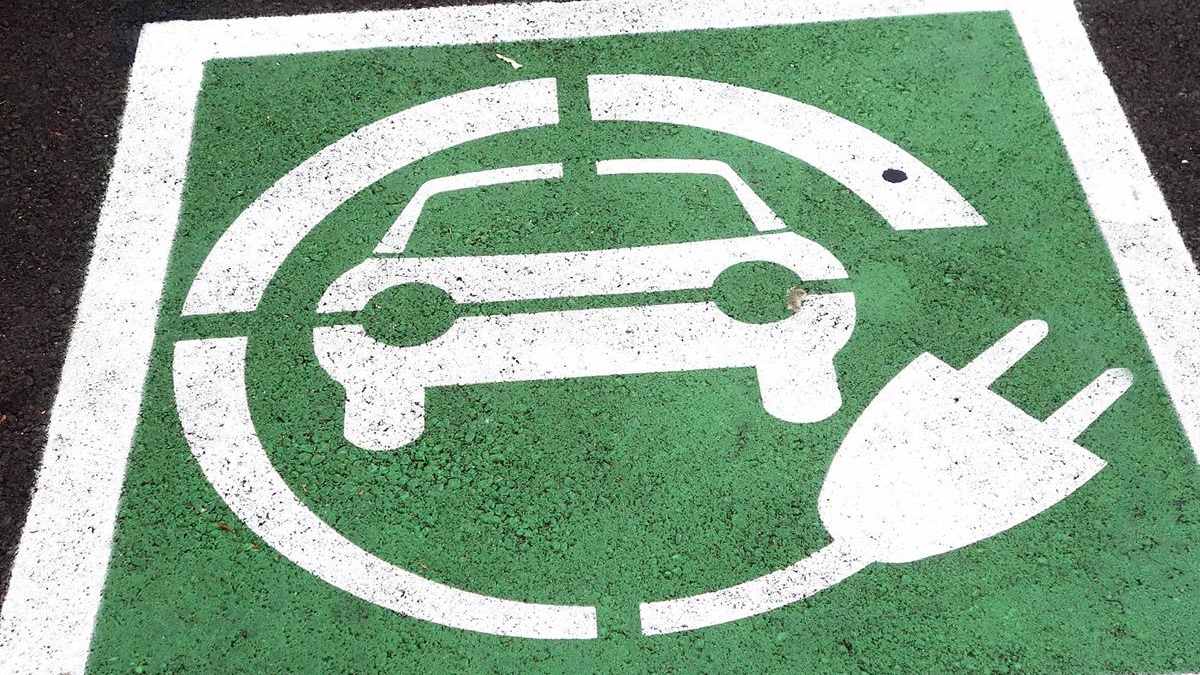 Why Some Chinese EVs Will Accelerate While Others Get Left in the Dust -  TheStreet Pro