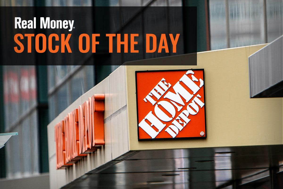 Home Depot Is Showing Some Weakness in the Charts and Indicators