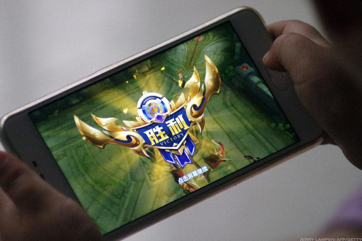 Tencent, Apple Counter Trend in China With Surprise Sales - TheStreet Pro