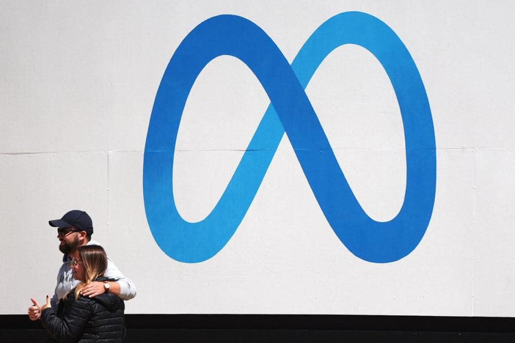 Will Meta Really Take Google's Digital Ad Crown at the $240 Billion Mark?