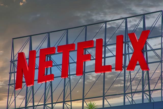 Chart of the Day: Netflix Is Stuck While the Market Rallies
