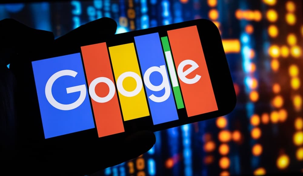 Microsoft Up, Alphabet Down: Same Growth, Different Outcomes