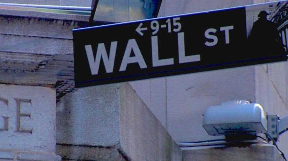 SoFi Sees 8 Price Target Moves as Wall Street Reacts to Earnings