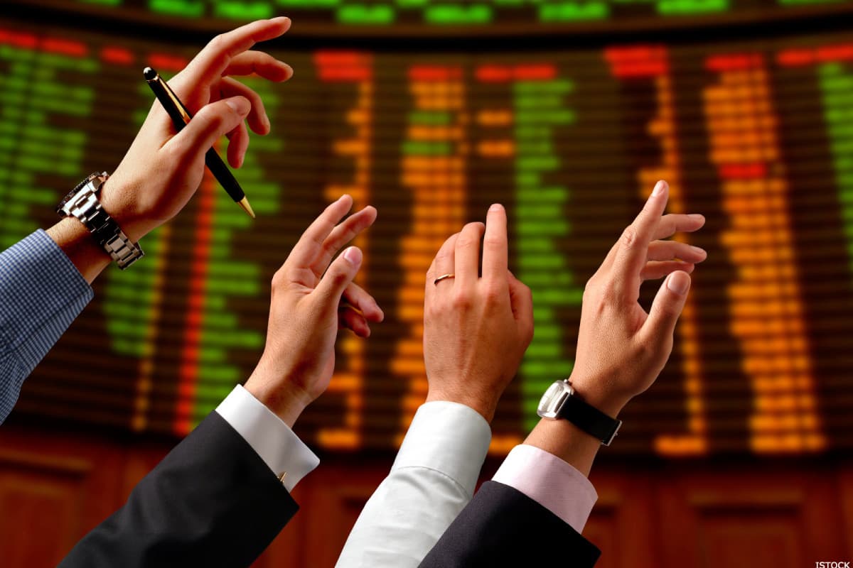 Making 5 Buys After Palantir Announces 5-Year Partnership