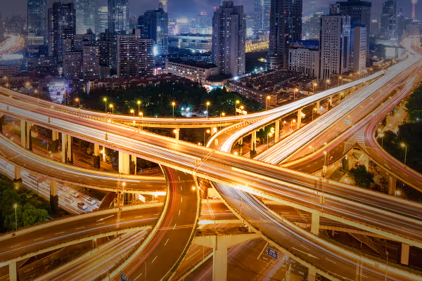 5 Market Themes at a Crossroads as We Head Into Earnings