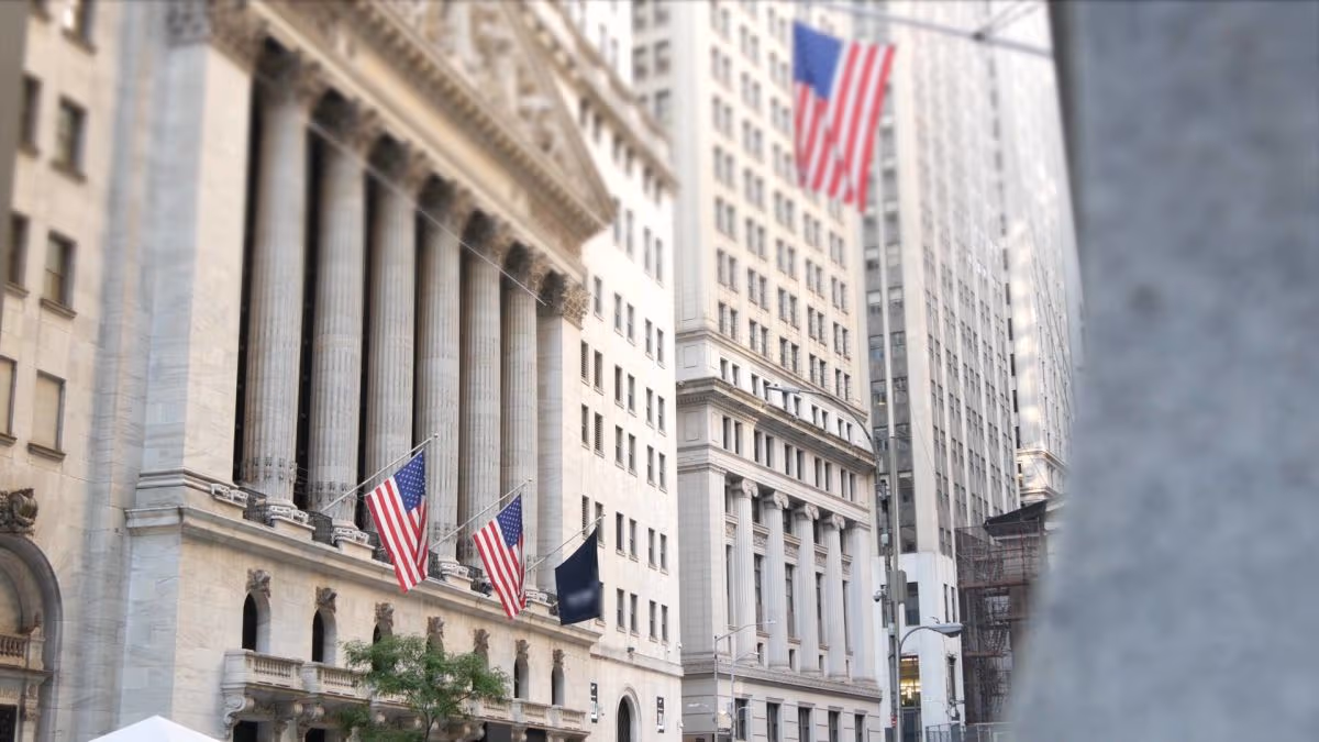 Positive Seasonality Fails as AI Trade Sees a Shift
