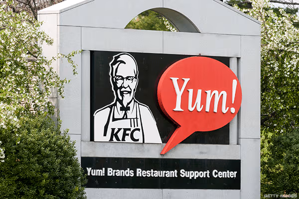 Where We’d Buy Yum Brands Amid Food-Borne Illness Dip