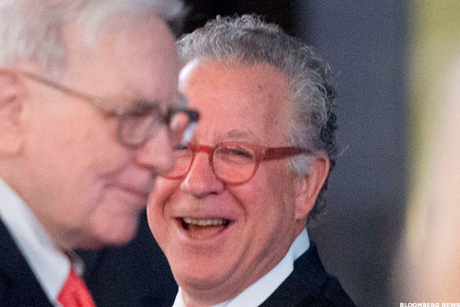 Doug Kass: Here’s What I Asked Warren Buffett About This Very Moment