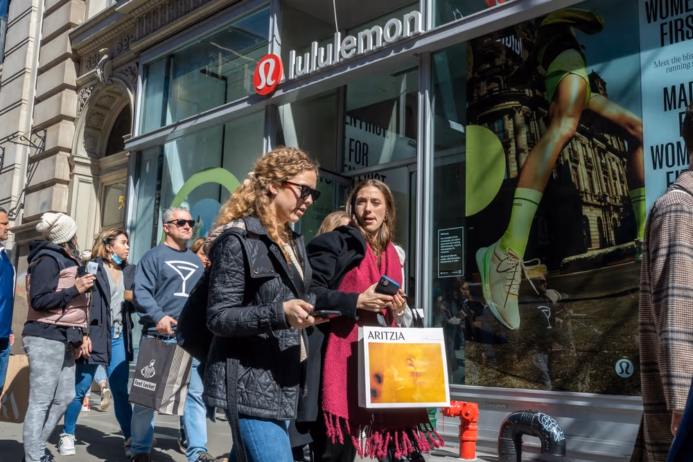 Consumer Confidence Plummets to 12-Year Low